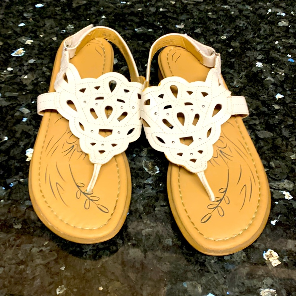 Naturalizer White Sandals size 10